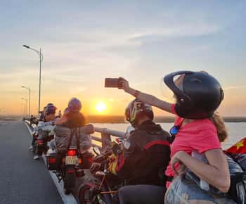De Ho Chi Minh à Hanoi - 15 jours de visite guidée à moto