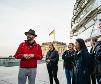 Führung durch Plenarsaal, Kuppel und Regierungsviertel