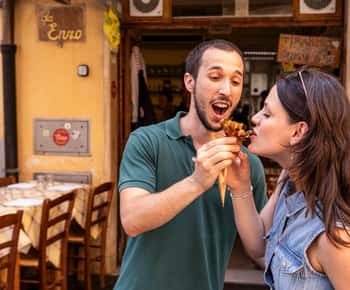 Rome: Twilight Trastevere Food Tour with Wine Tasting