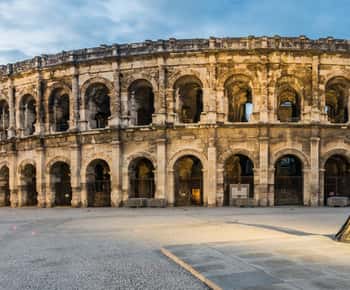Nimes: Private Walking Tour of the Historical Center