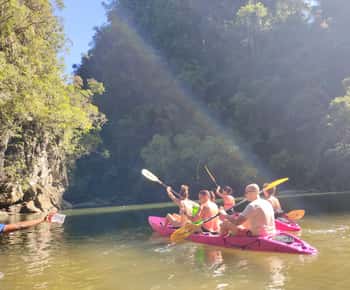 Krabi: Tidlig kajaksejlads gennem Ao Thalane med privat guide
