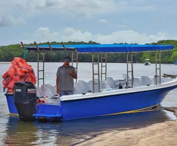 Tamarindo: Båttur i Tamarindos flodmynning med naturalistisk guide