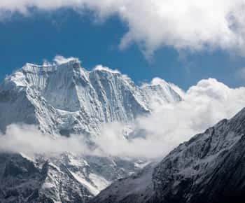 Desde Katmandú: Trekking por el valle de Langtang con excursión al Tserko Ri