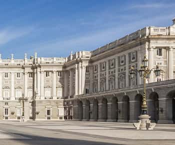 Royal Palace Fast-Access Admission Ticket