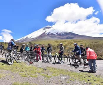 From Quito: Cotopaxi Volcano and Limpiopungo Lagoon Tour