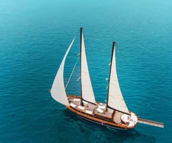 Athens: Agistri, Metopi & Aegina Cruise with Meals & Drinks