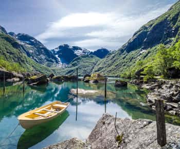 Bergen: Lago del Glaciar Bondhus en el Parque Nacional de Folgefonna