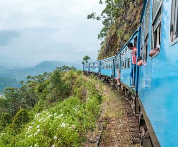 Kandy: Ella Scenic Train Journey Third-Class Reserved Seats