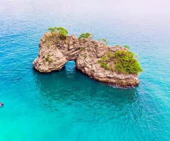 Santa Teresa: Tortuga Island Full Day Boat Tour with Snorkel