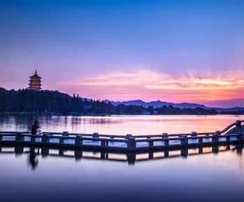Hangzhou: Cruzeiro de luxo no Lago Oeste + ingresso para a Ilha de Santan Yinyue