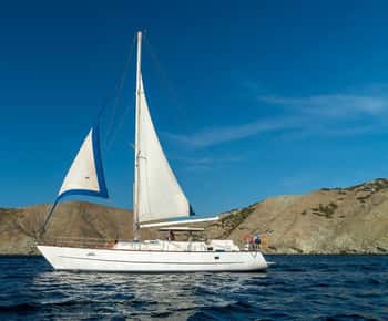 Santa Marta: Sailing Tour to Tayrona Park with Luis' Team