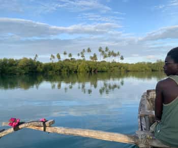 Diani: tour in canoa al tramonto lungo il fiume con mangrovie