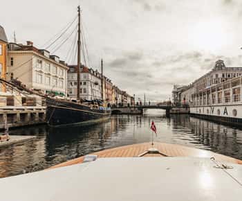 Copenhagen: Canal Cruise with Guide