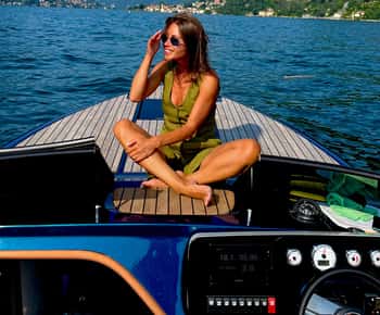Lake Como: 1 hour Private Boat Tour with Prosecco