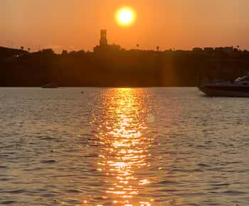 Group Tour - Sunset Gulf of Noto, from Avola to Capopassero