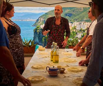 Pizza pasta e sorrento bucătărie tradițională 100% hands on