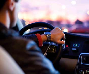 Dubai: Full-Day Private Car and Driver Hire