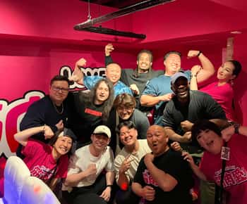 OSAKA:Drink to your heart's content with the muscular girls