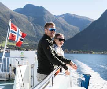 Bergen: Crucero a la bella Rosendal por el Hardangerfjord
