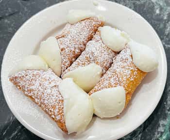 Boston's North End: Secret Food Tour