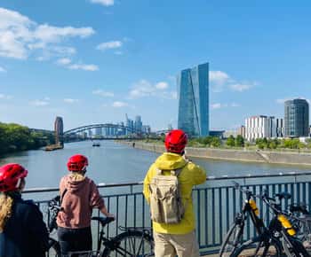 Frankfurt: Guided Bike Tour