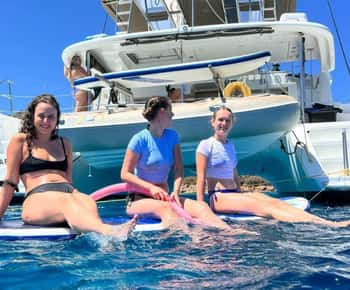 Atina: Poseidon Tapınağı'na Katamaran Gezisi, Yemek ve İçecekler Dahil