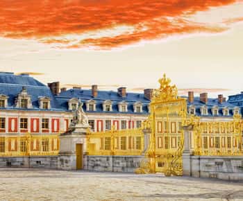From Paris: Versailles Guided Tour by Deluxe Minibus