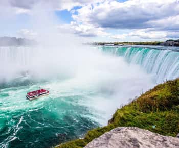 Toronto: Niagara Falls Day Tour with Optional Boat Cruise