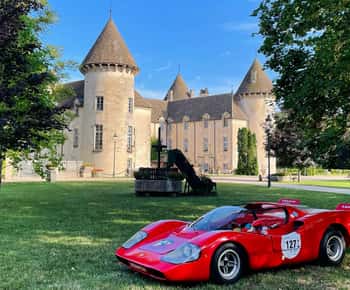 Visita a los museos del castillo de Savigny: aviones, coches, motos...