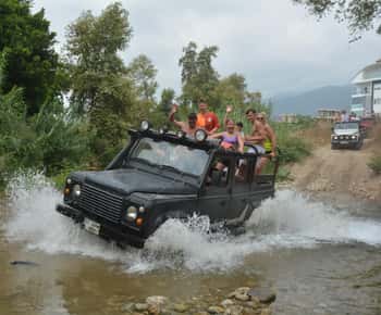 Vanuit Alanya: Jeepsafari met lunch, Dim River & grot