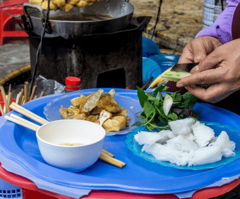 Hanoi Vegan Street Food & Train Street Tour