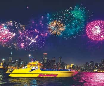 Cruzeiros pela cidade de Chicago: Cruzeiro de fogo de artifício no lago em lancha rápida Seadog