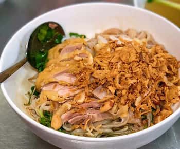 Hanoi: Michelin Guide Street Food Walking Tour