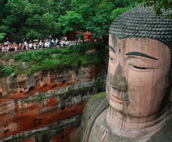Chengdu: Leshan Buddha Optional Tours w/ Transfer or Guide
