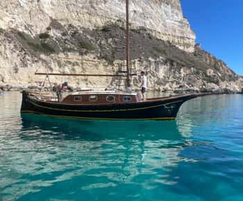 Cagliari: Klassische Bootstour entlang des Golfs mit Verkostung.