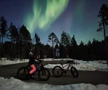 Levi Lapland: Easy E-fatbiking to search Northern Lights