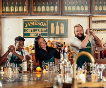 Dublin: Zajęcia z tworzenia koktajli z whiskey z destylarni Jameson