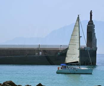 Tarifa: Sailboat Tour, Snorkelling, Tapas & Drinks