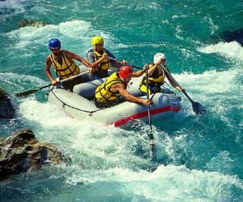 Pokhara: Aventura de Rafting en el Río Seti con Recogida en el Hotel