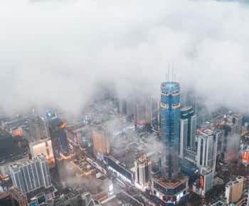 Huaqiangbei Insider Tour: Shenzhen technológiai csodaországának felfedezése