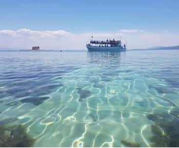From Pretra or Molyvos: Lesvos Cruise with BBQ