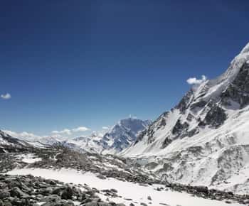 Desde Katmandú: Trekking de 13 días por el Circuito del Manaslu