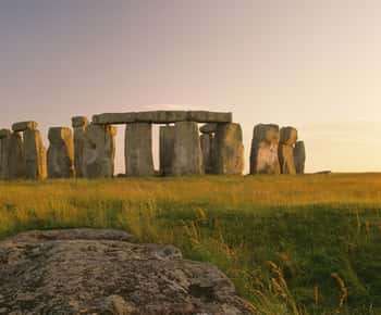 London: Stonehenge, Bath, Lacock, & Avebury Small Group Tour