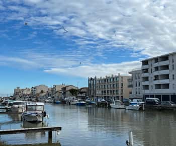 Montpellier: Guided Electric Bike Ride Along the Coast