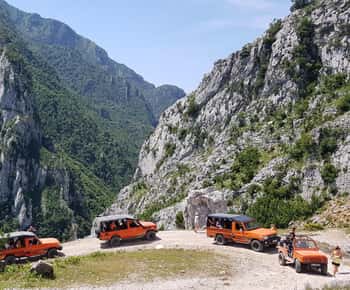 From Tirana: Open-Top 4WD Bovilla Lake Canyon & Gramti Mount