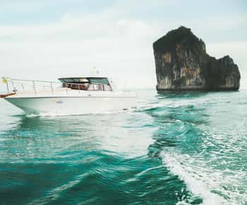 4 îles Haft-Day Morning By Speed Boat