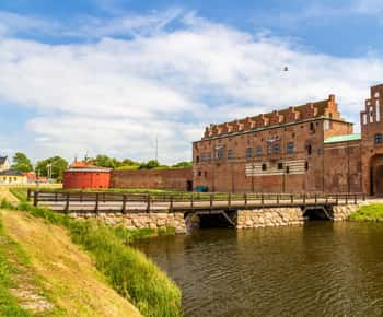 Viagem de um dia de Copenhague para o centro histórico e o castelo de Malmo de trem/carro
