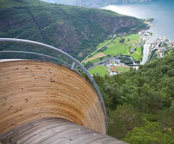 Flåm: Borgund Stave Church, Lærdal, and Stegastein Tour