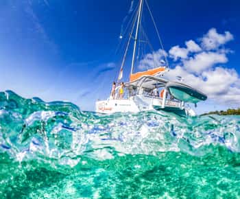 Mauritius: Full-Day Catamaran Cruise to the Northern Isles