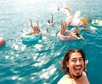 Athens: Islands Swimming Day Cruise. DJ, Lunch & Drinks inc.